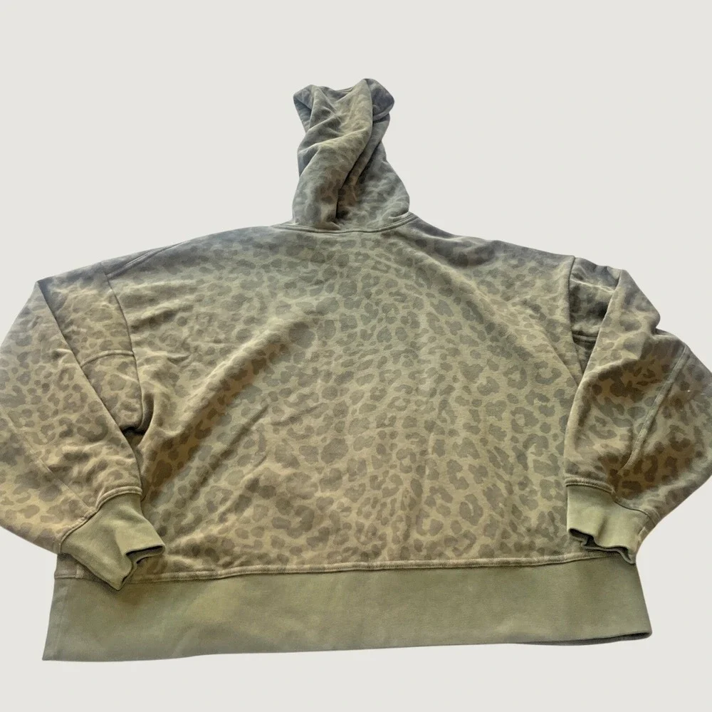 Nike fleece while swoosh